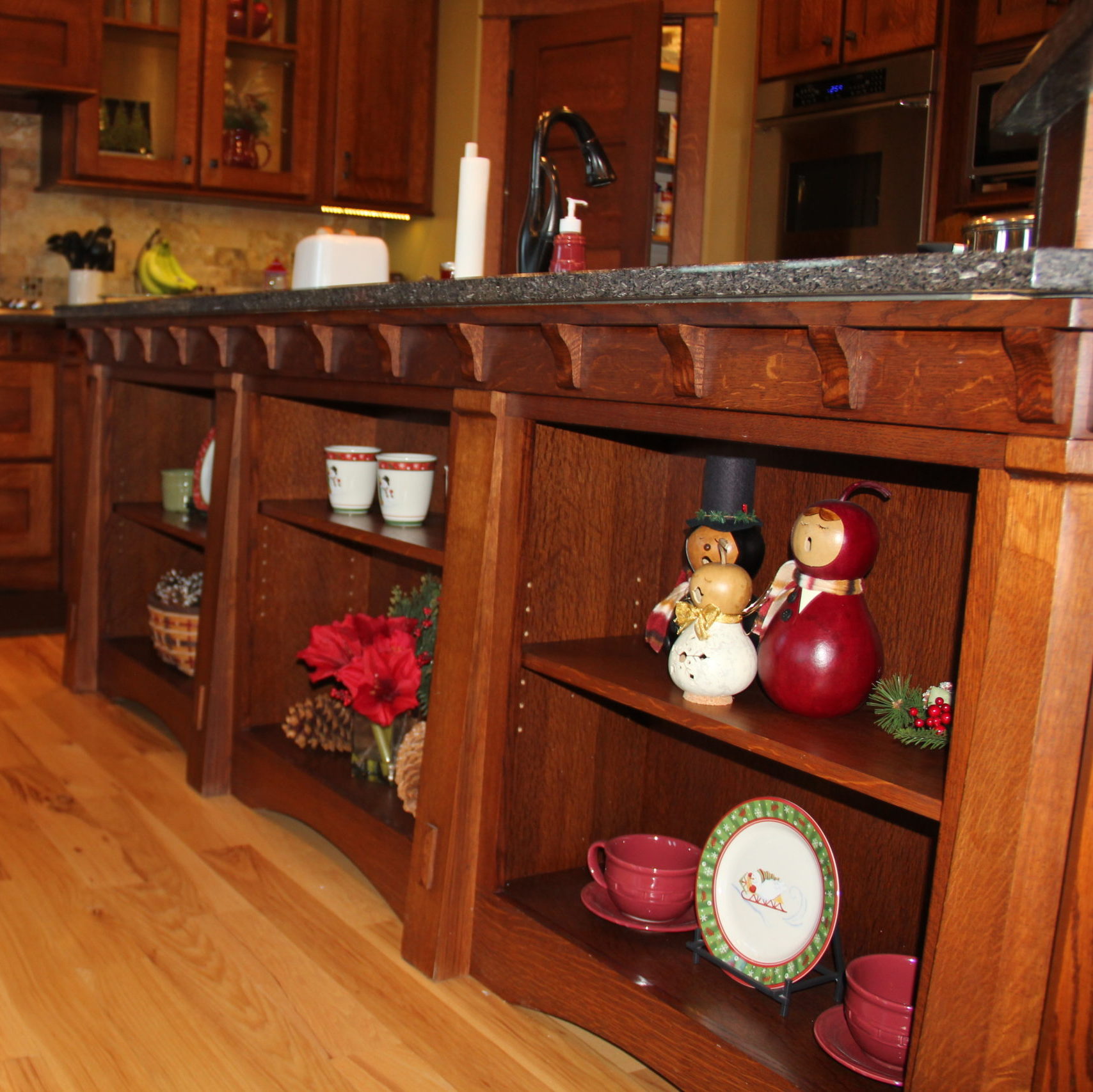 Another angle of the under counter shelving.