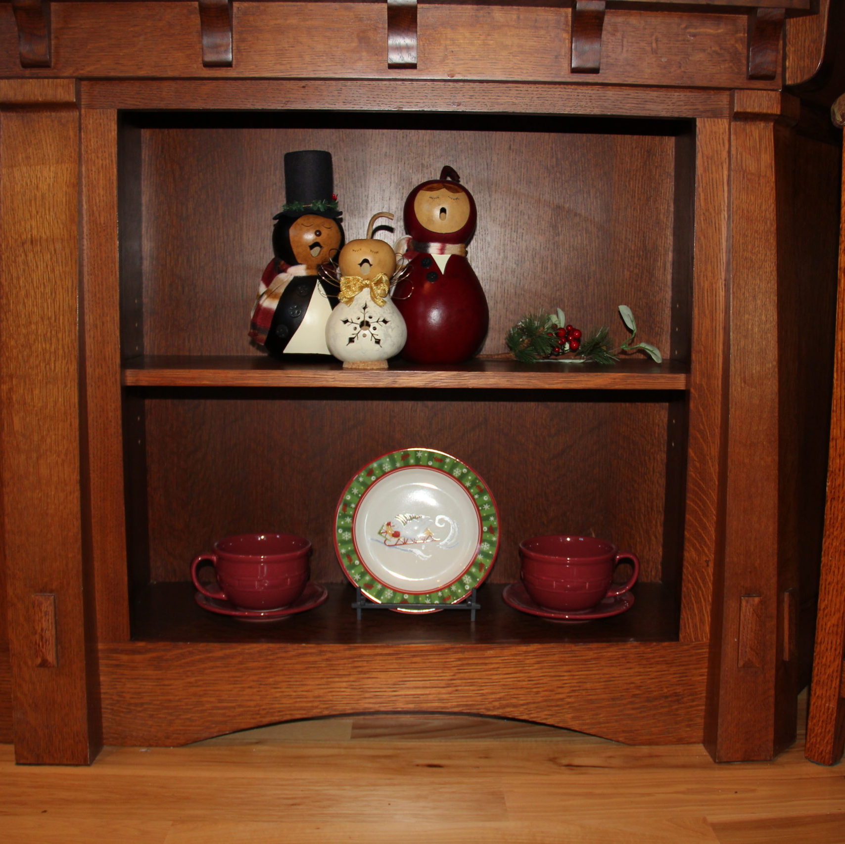 Merry little Carolers by Meadowbrooke Gourds and some Longaberger Pottery below