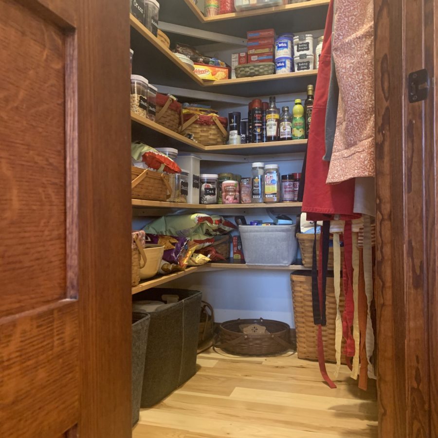 Love the two felt baskets on the floor for paper towels and napkins. It's a much cleaner look.